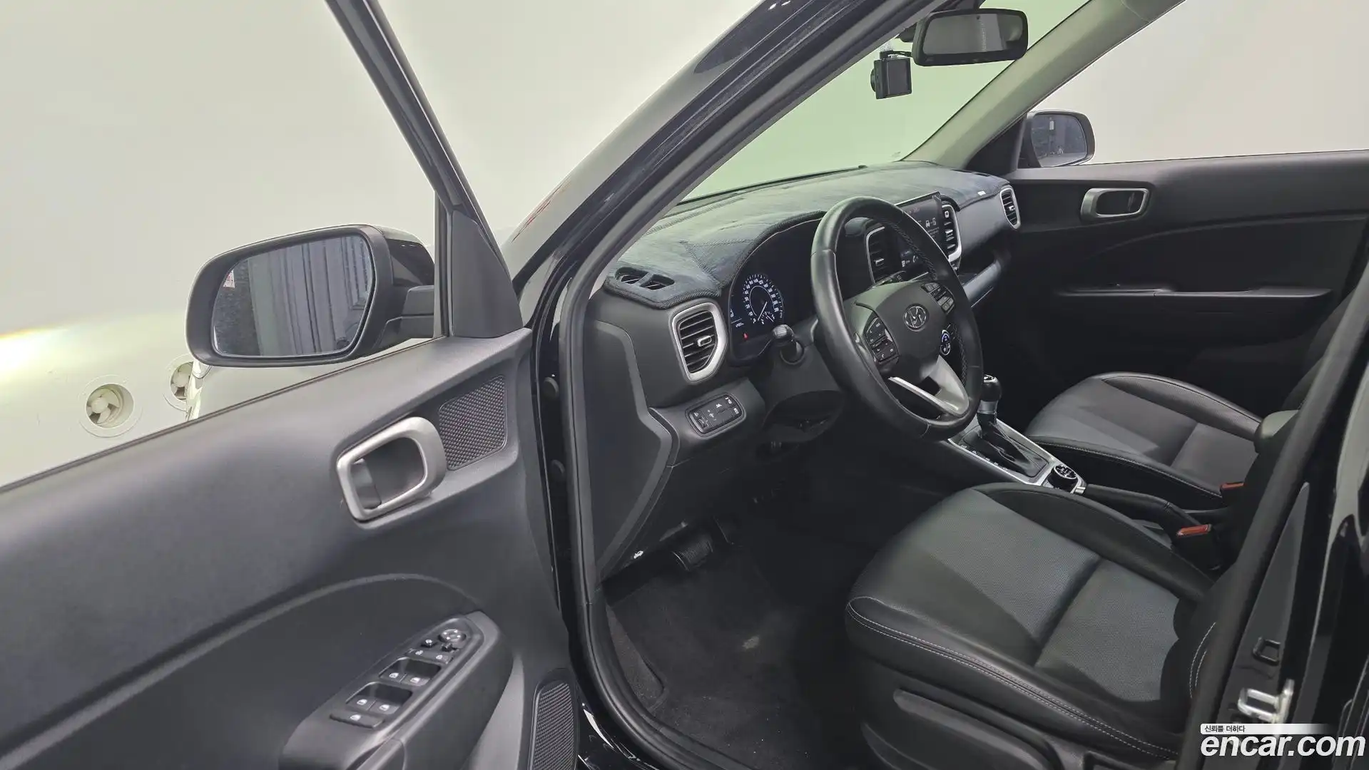 Venue Hyundai 2021.7-OPTION-015