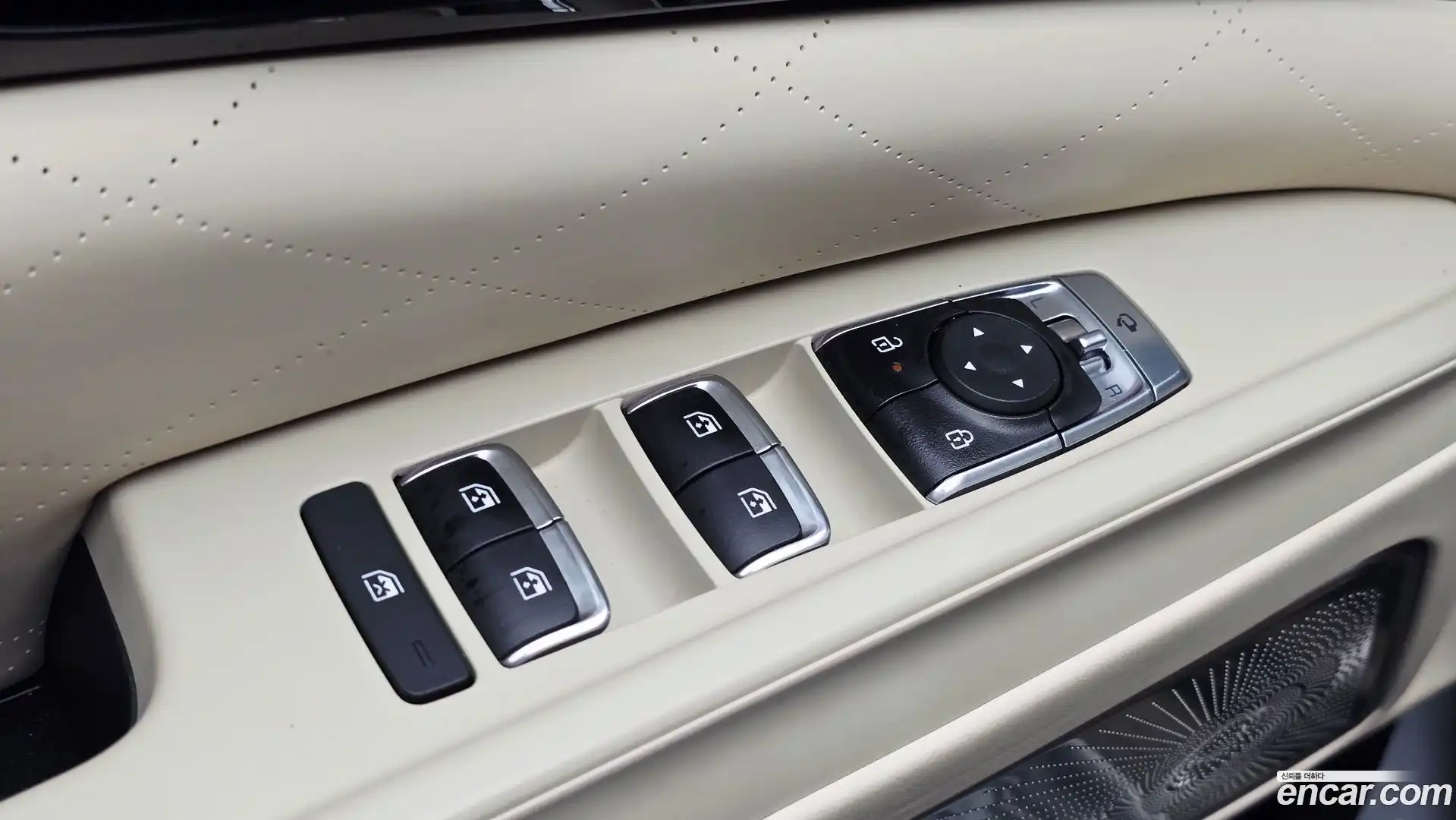 Canival Kia 2024.6-OPTION-051