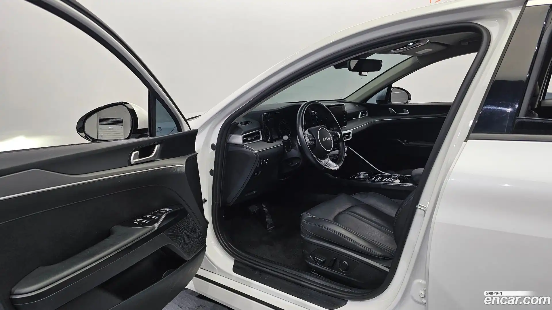 K5 Kia 2023.0-INNER-010