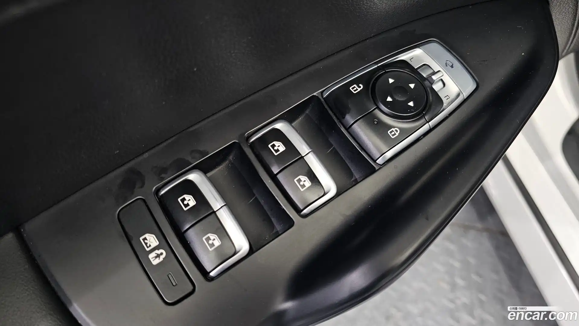 K5 Kia 2023.0-OPTION-024