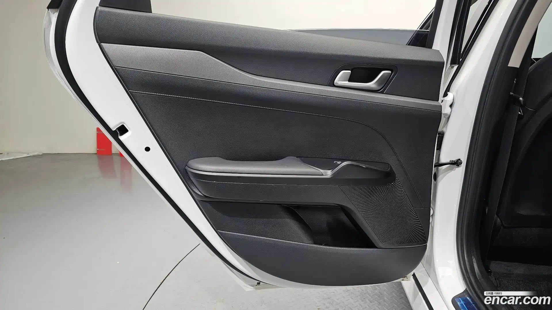 K5 Kia 2023.0-INNER-035