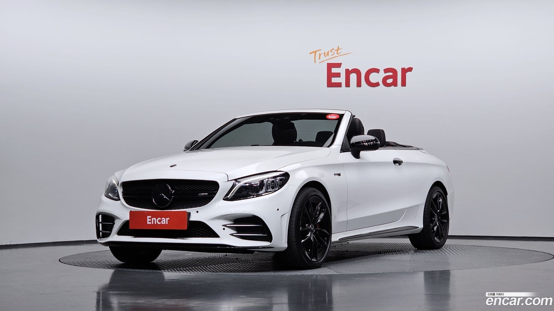 Main__Slider__Photo:C-Class Mercedes-Benz 2019.11-0