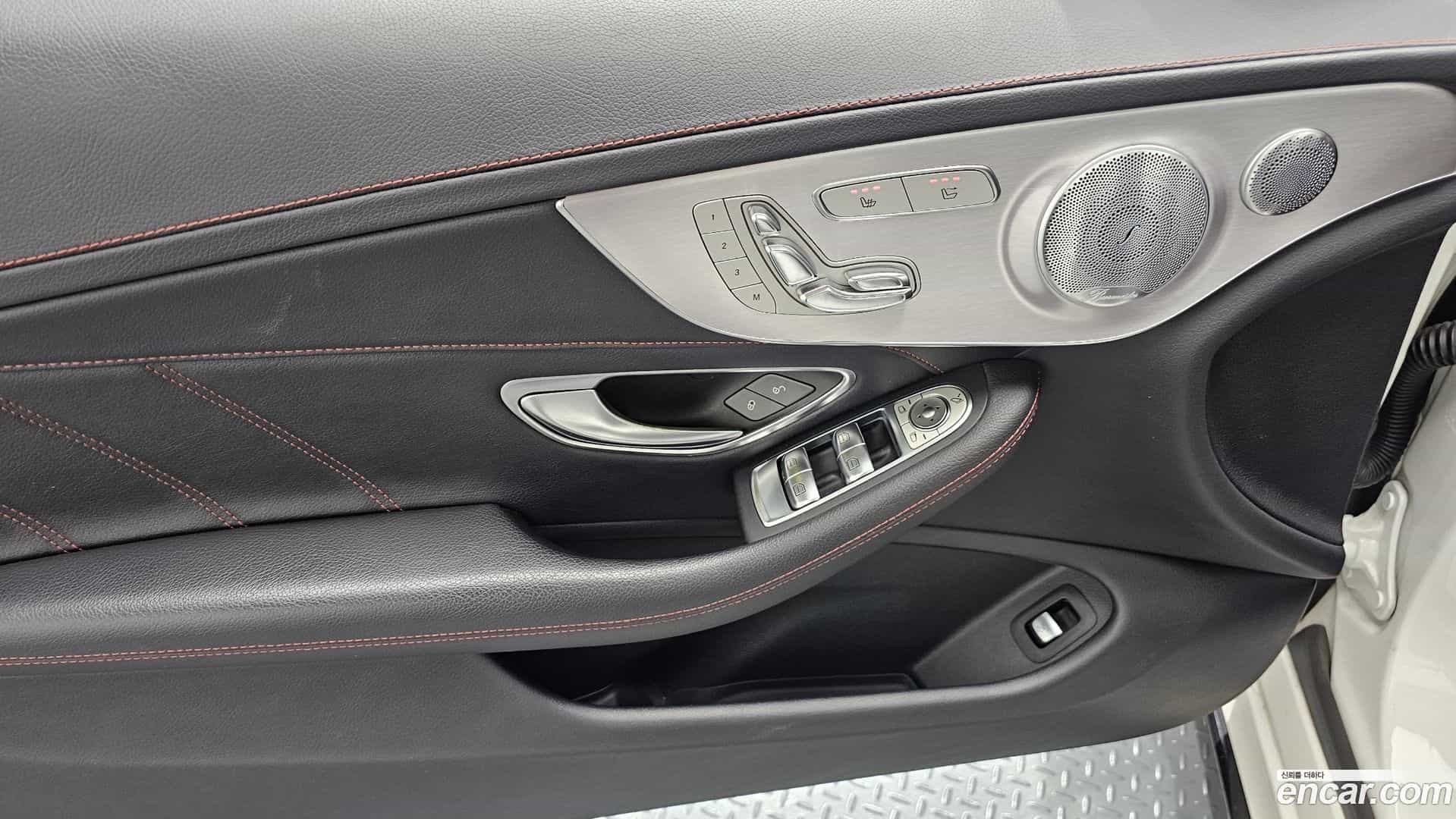 C-Class Mercedes-Benz 2019.11-INNER-034