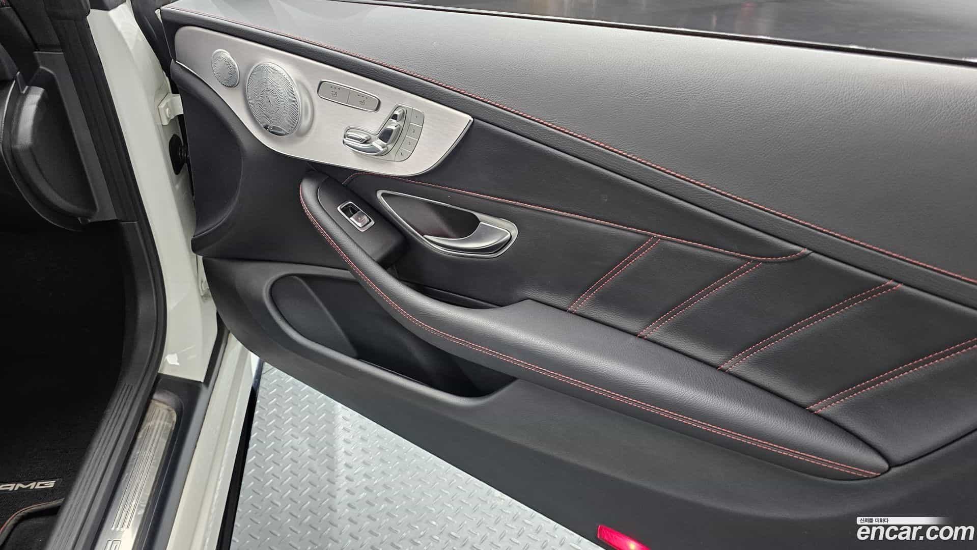 C-Class Mercedes-Benz 2019.11-INNER-035