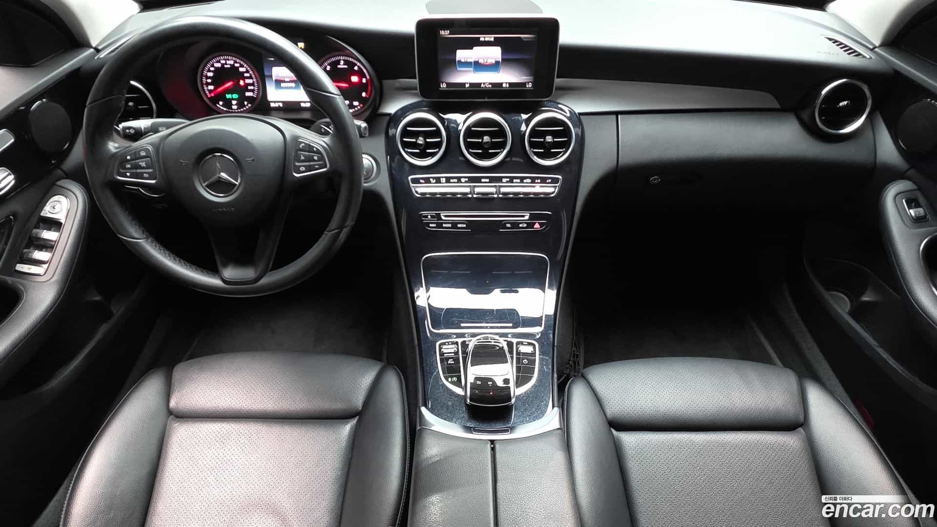 C-Class Mercedes-Benz 2018.4-INNER-007