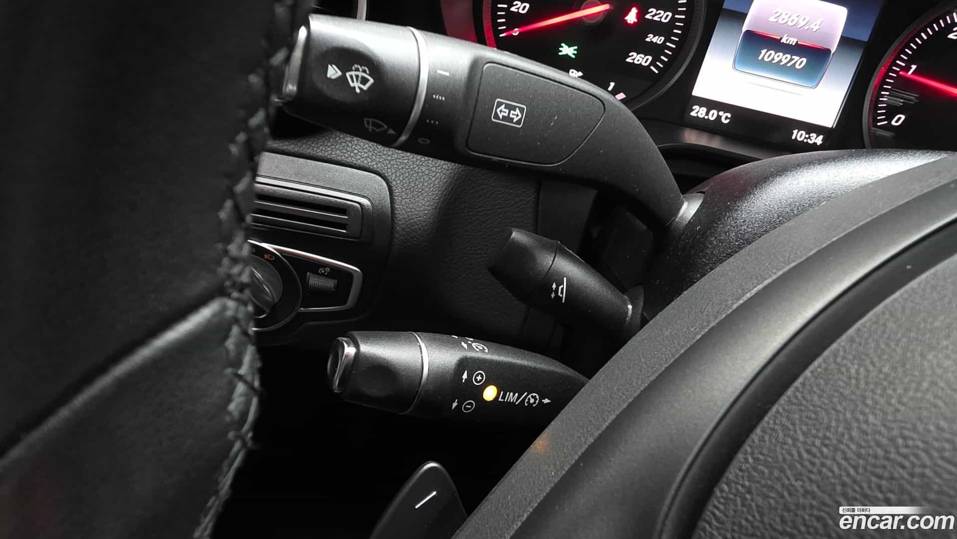 C-Class Mercedes-Benz 2018.4-OPTION-020