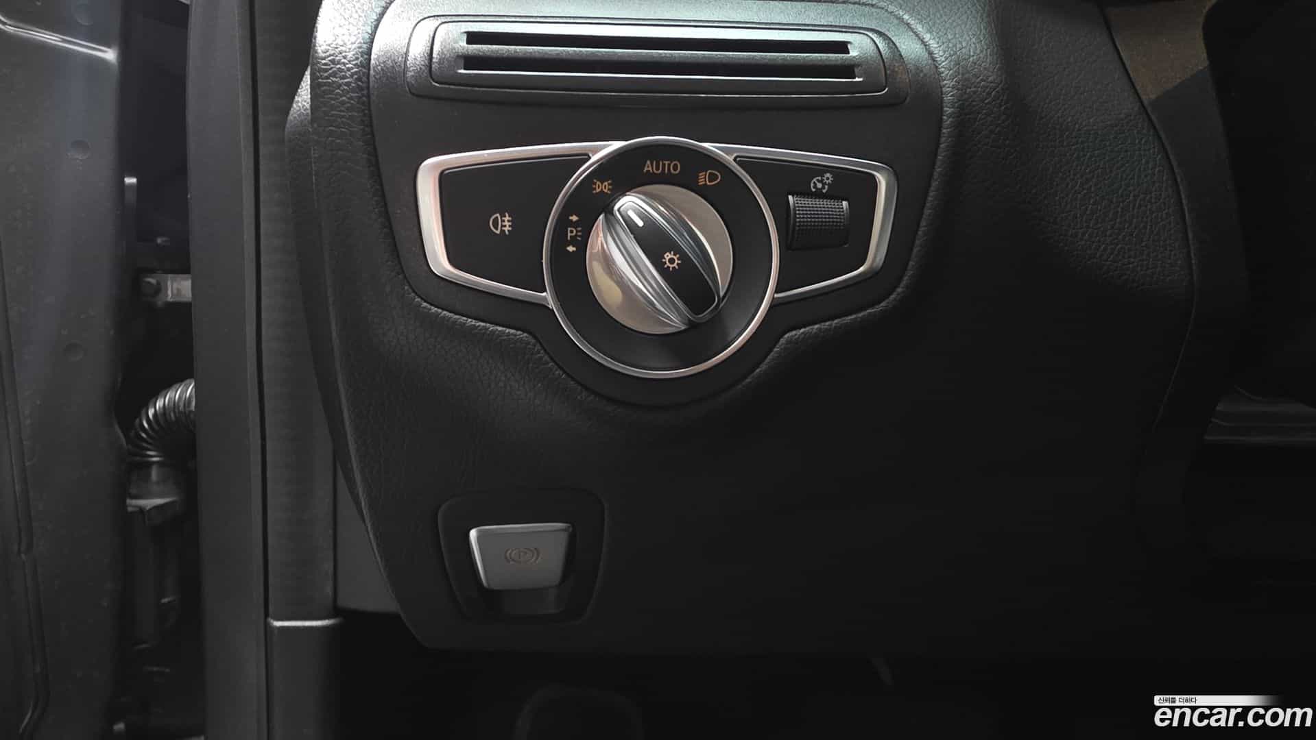 C-Class Mercedes-Benz 2018.4-OPTION-022