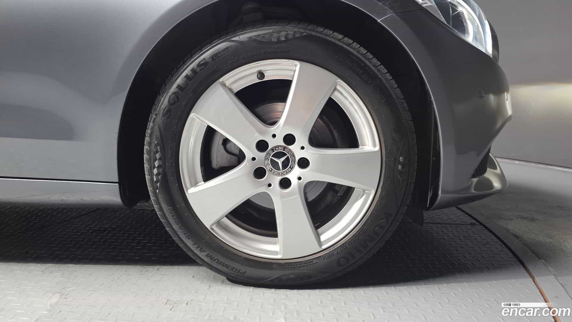 C-Class Mercedes-Benz 2018.4-OUTER-031