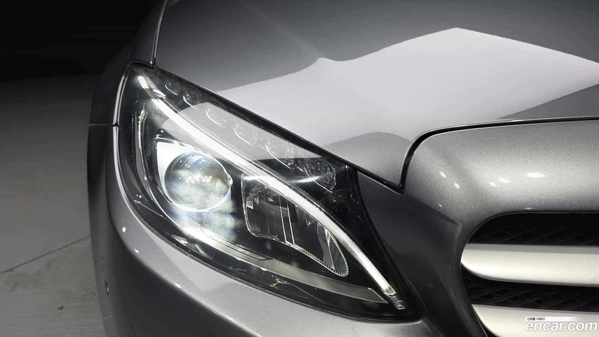 C-Class Mercedes-Benz 2018.4-OUTER-032