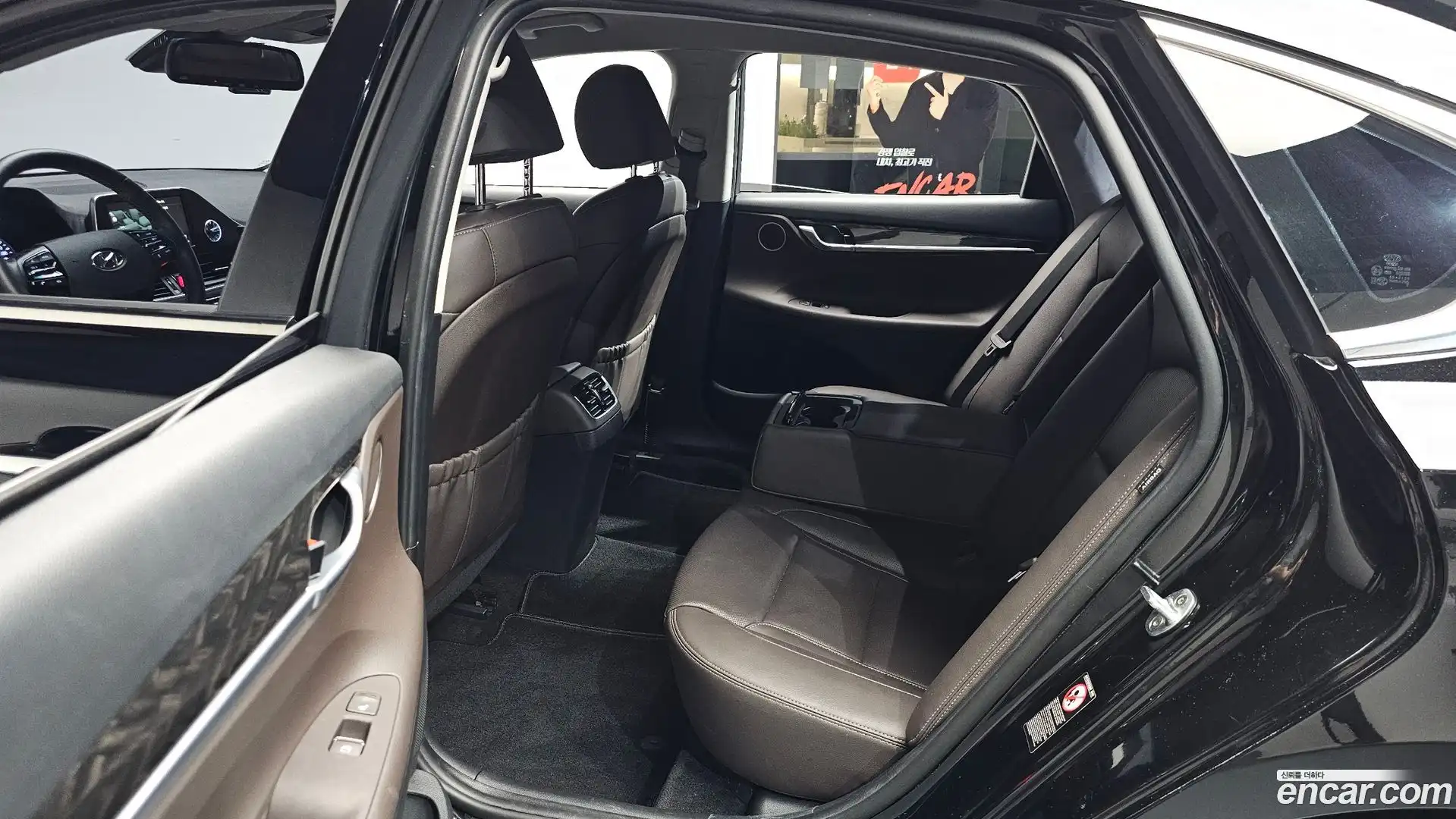 Grandeur Hyundai 2017.7-OPTION-015
