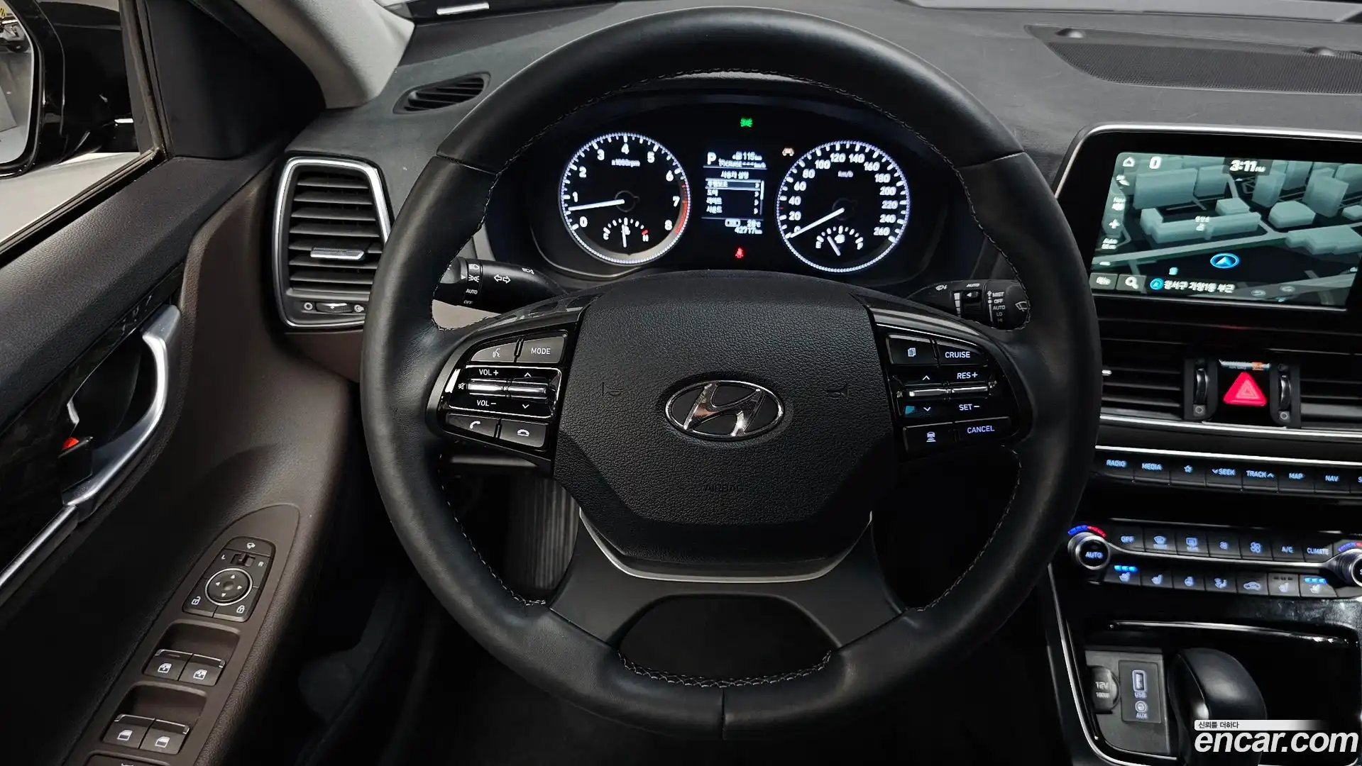 Grandeur Hyundai 2017.7-OPTION-017