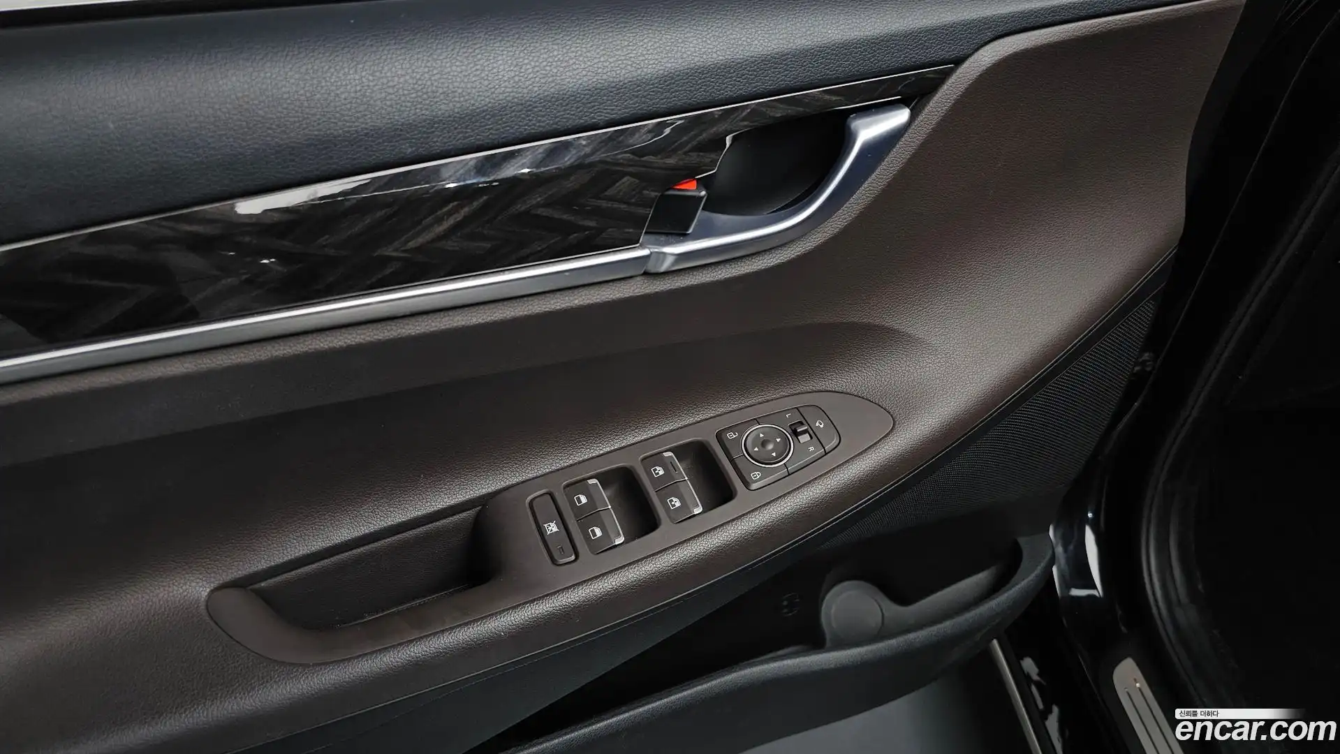 Grandeur Hyundai 2017.7-OPTION-040
