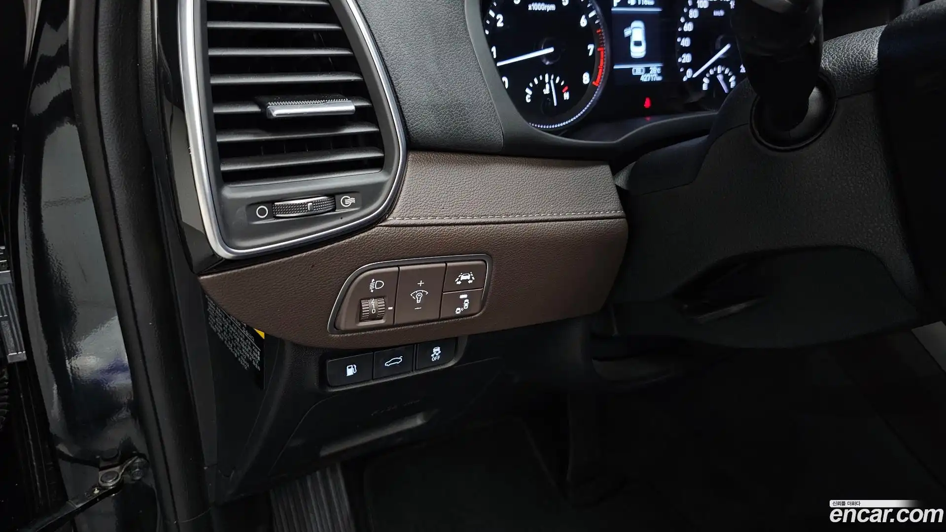 Grandeur Hyundai 2017.7-OPTION-041