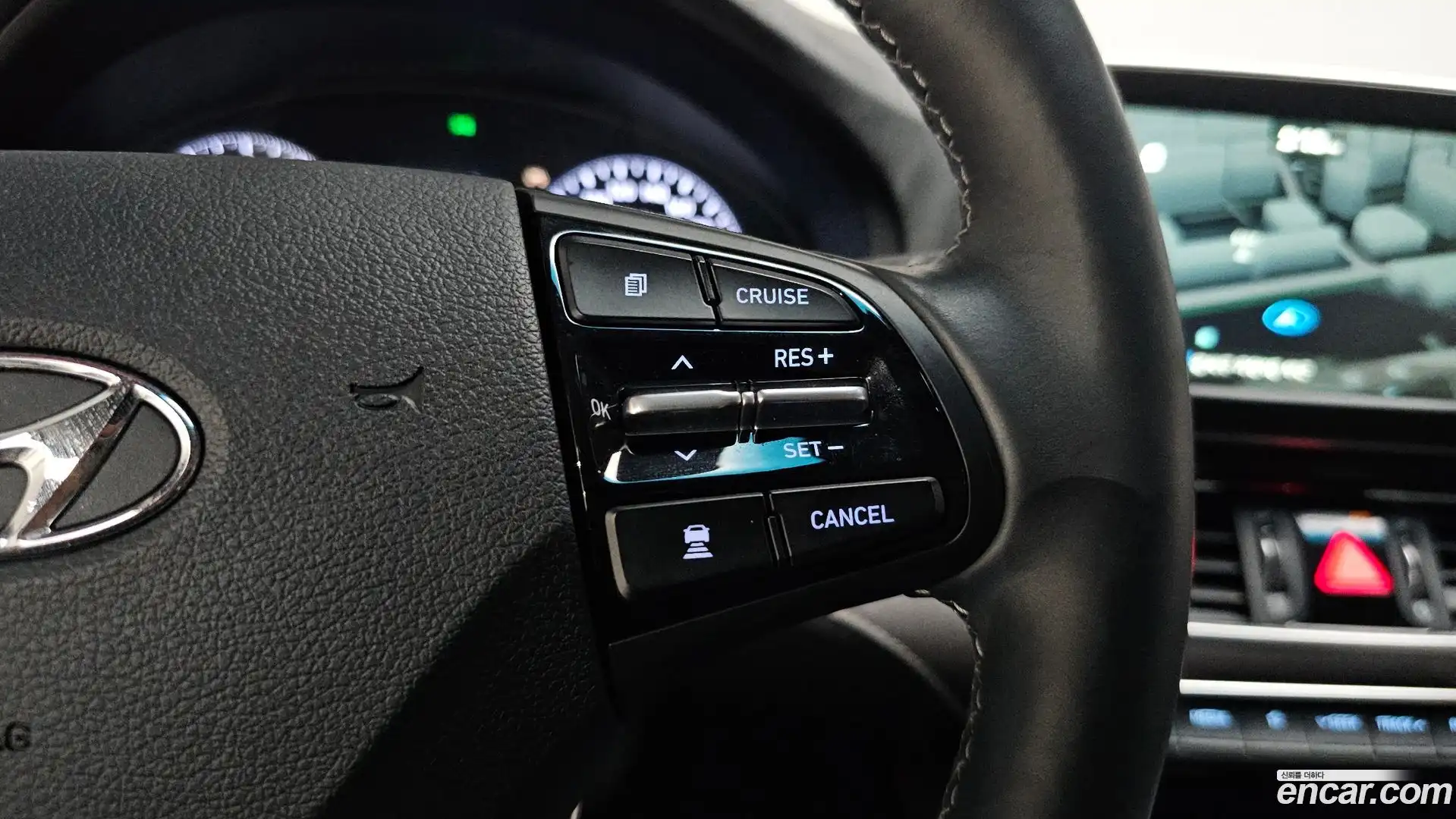 Grandeur Hyundai 2017.7-OPTION-043