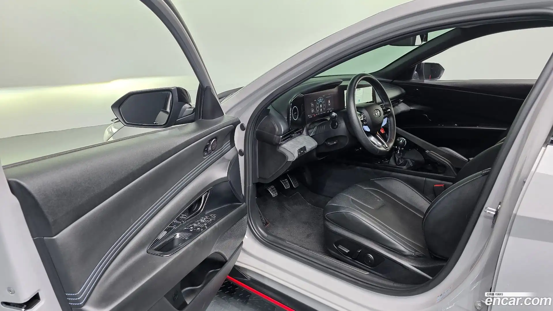 AVANTE Hyundai 2022.4-INNER-010