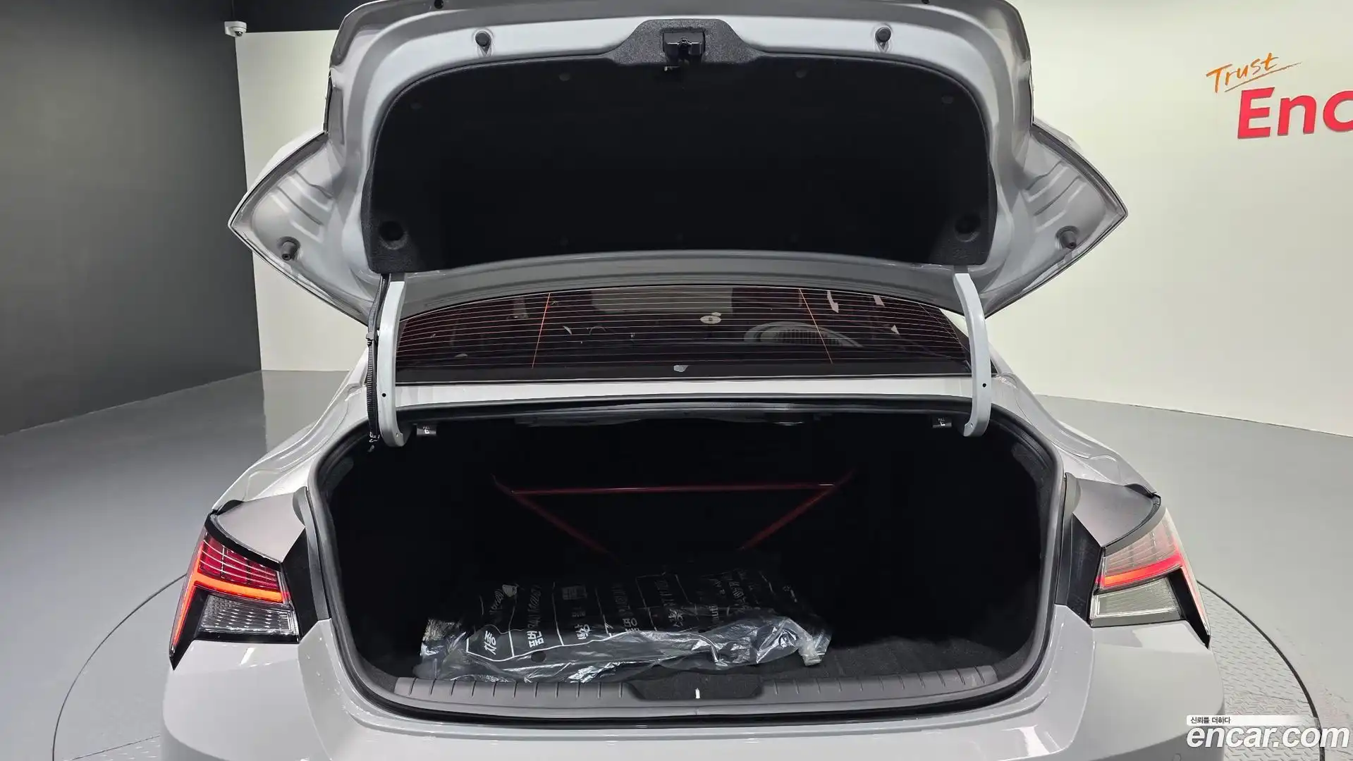 AVANTE Hyundai 2022.4-OPTION-045