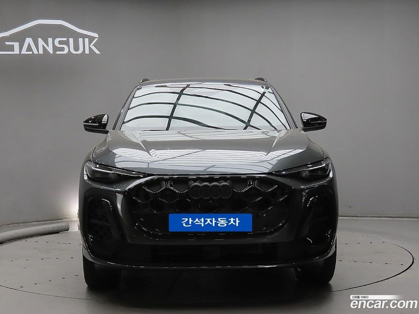 Main__Slider__Photo:Q5 Audi 2025.11-0