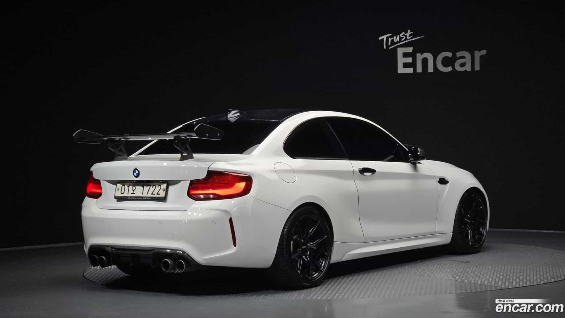 M2 BMW 2017.11-OUTER-002