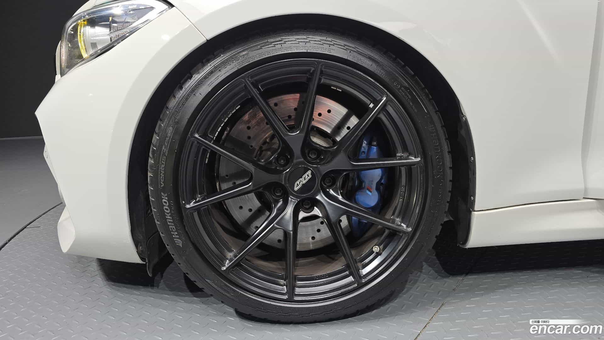 M2 BMW 2017.11-OUTER-005