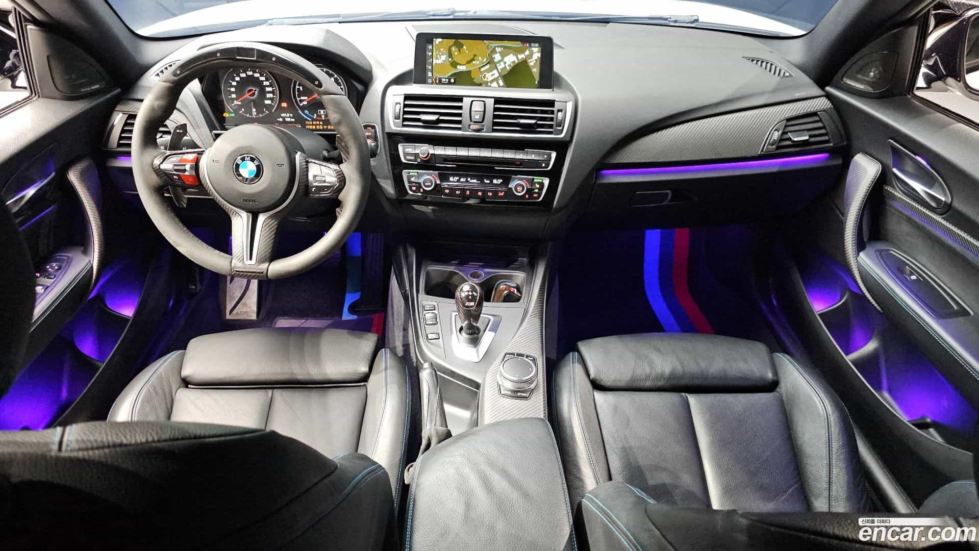M2 BMW 2017.11-INNER-007