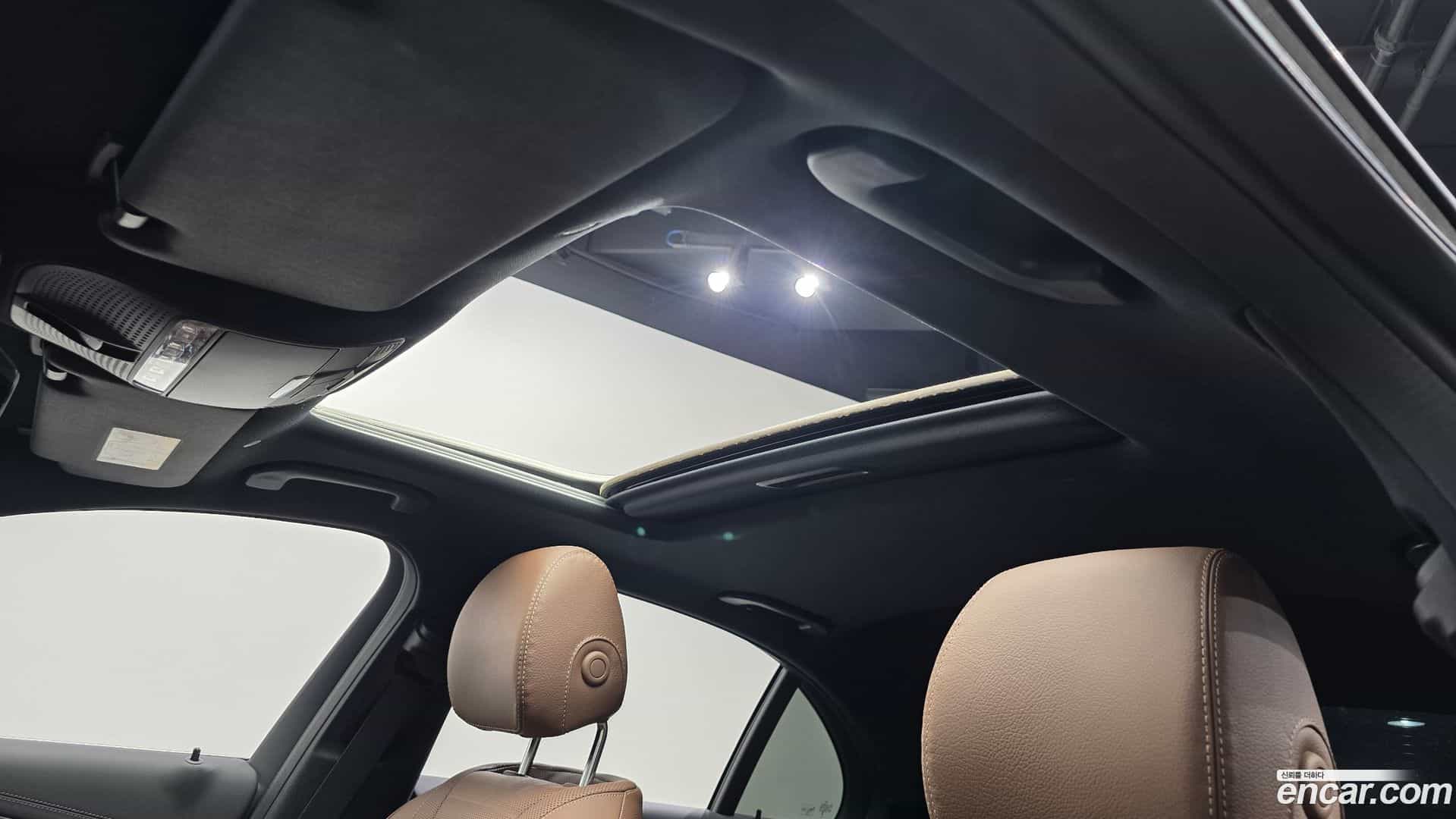 E-Class Mercedes-Benz 2023.9-OPTION-023
