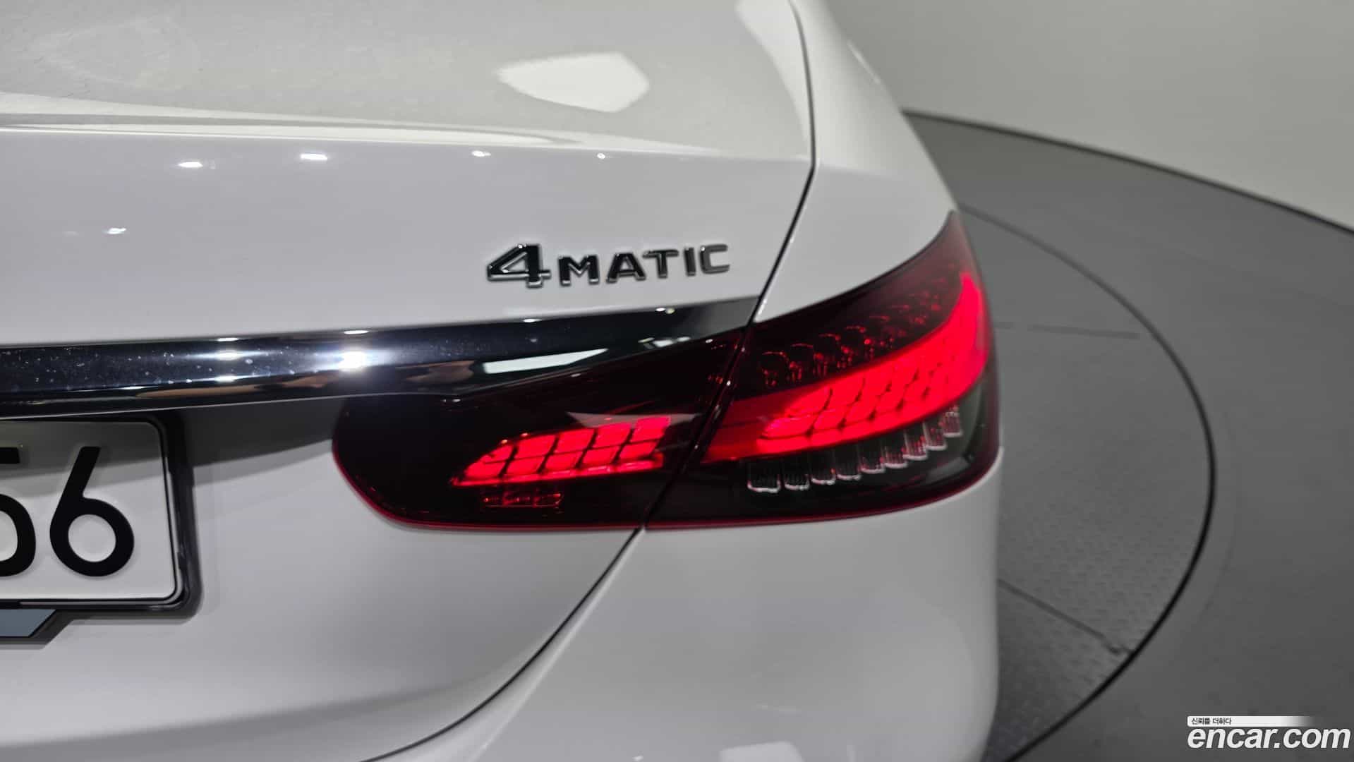 E-Class Mercedes-Benz 2023.9-OUTER-033