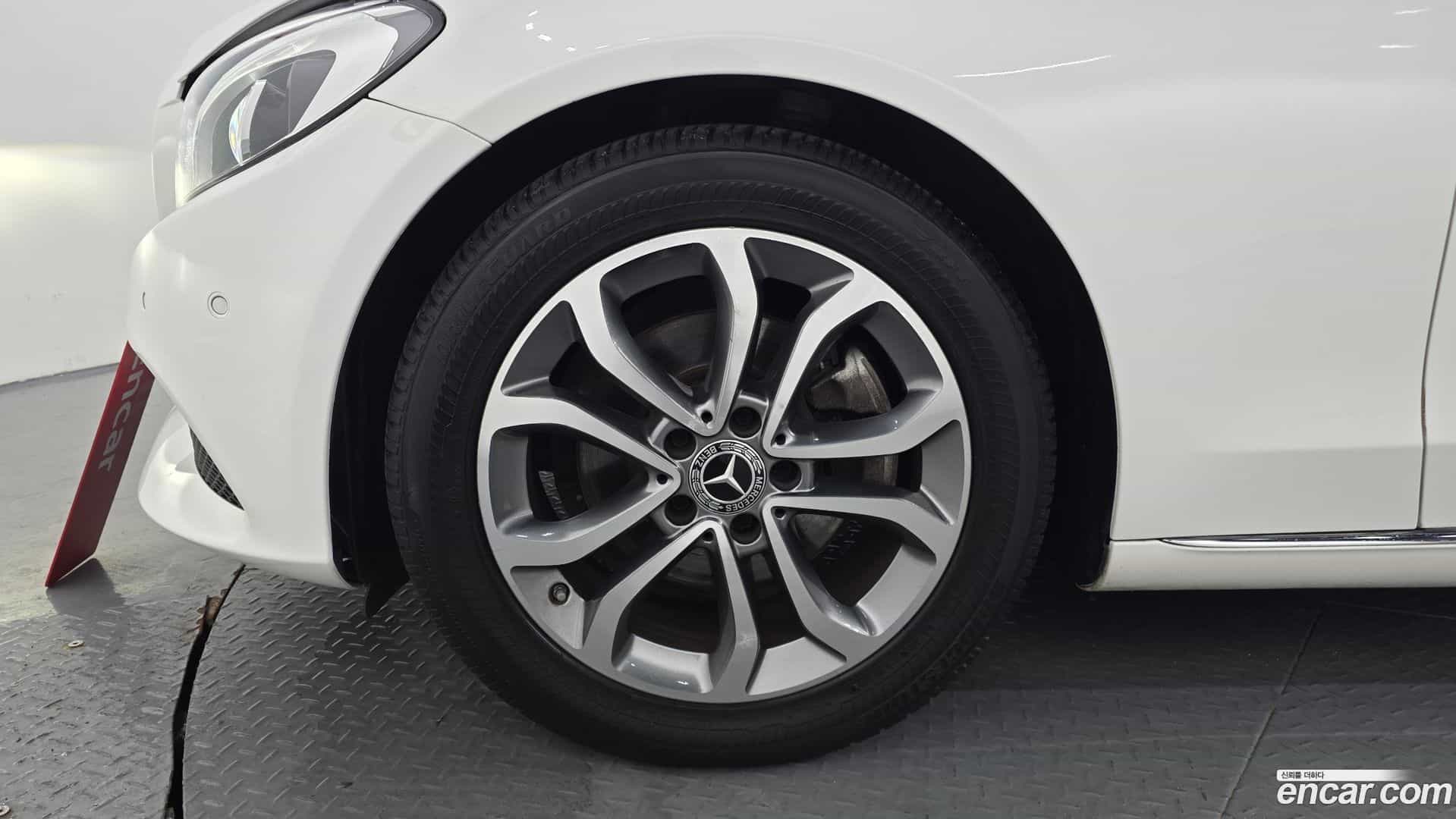 C-Class Mercedes-Benz 2016.3-OUTER-005