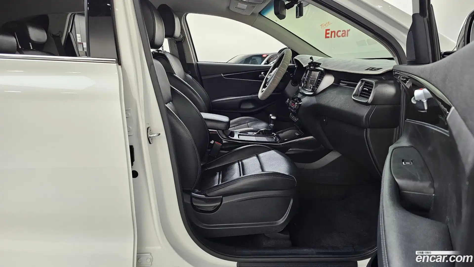 Sorento Kia 2017.10-INNER-036