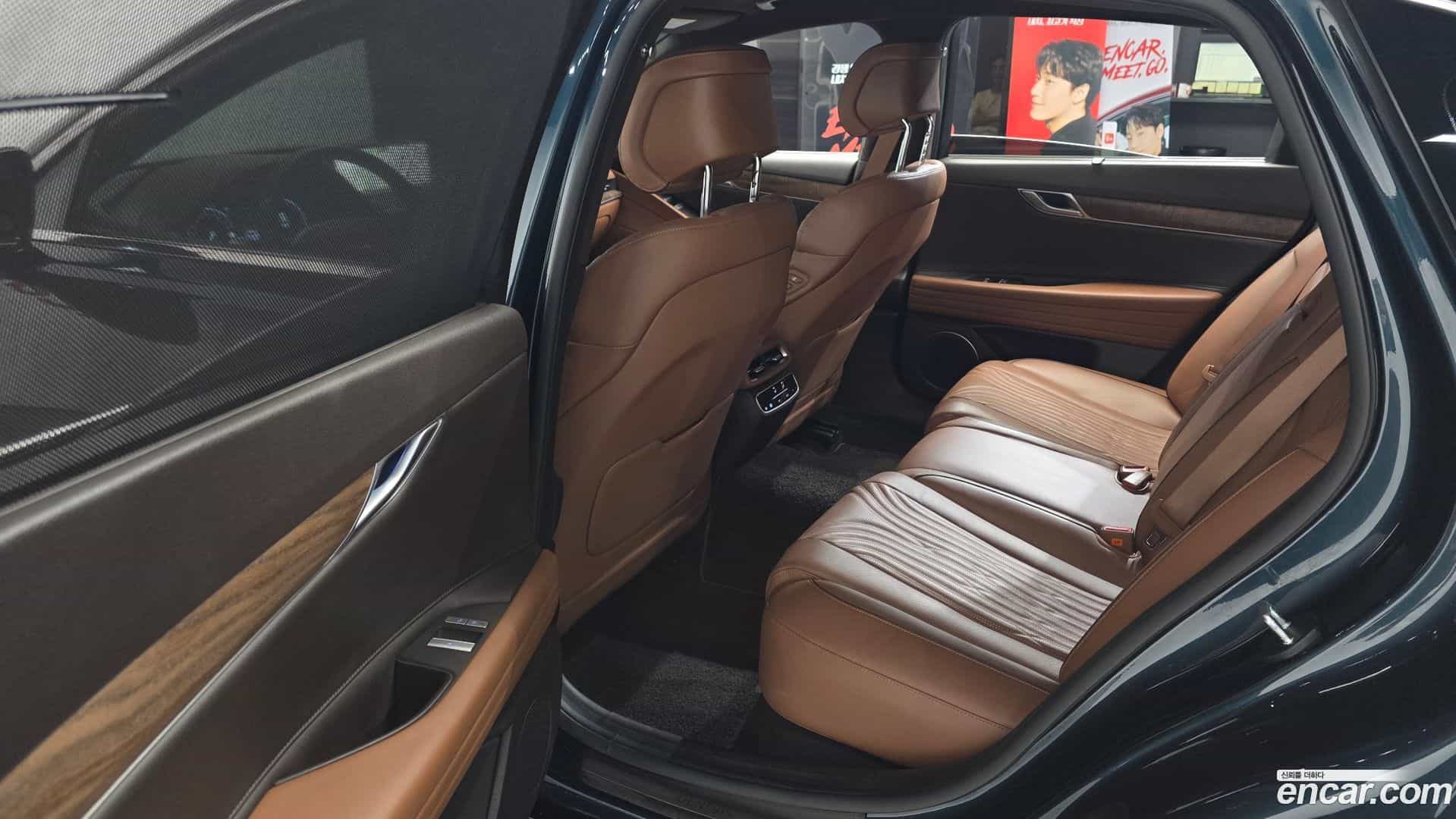 G80 Genesis 2023.2-INNER-036