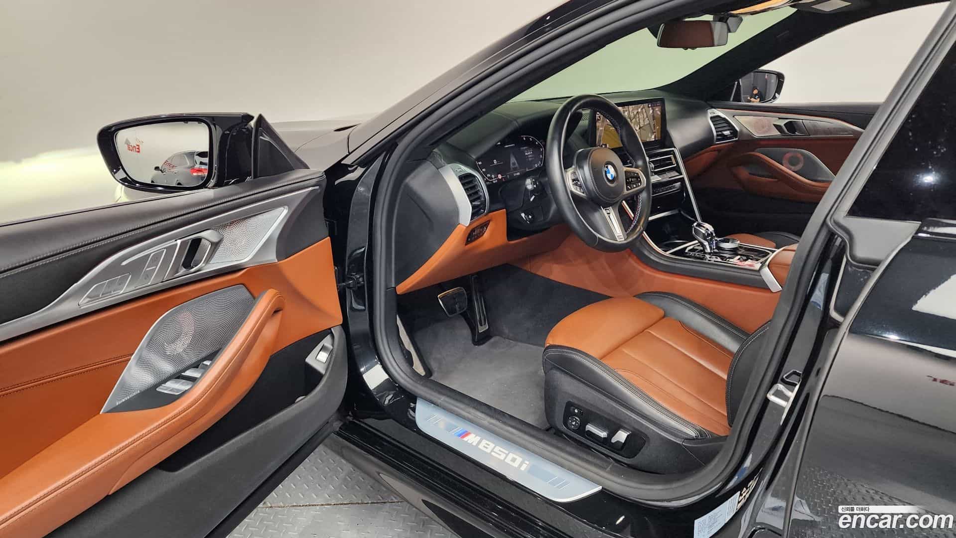 8-Series BMW 2022.7-INNER-010