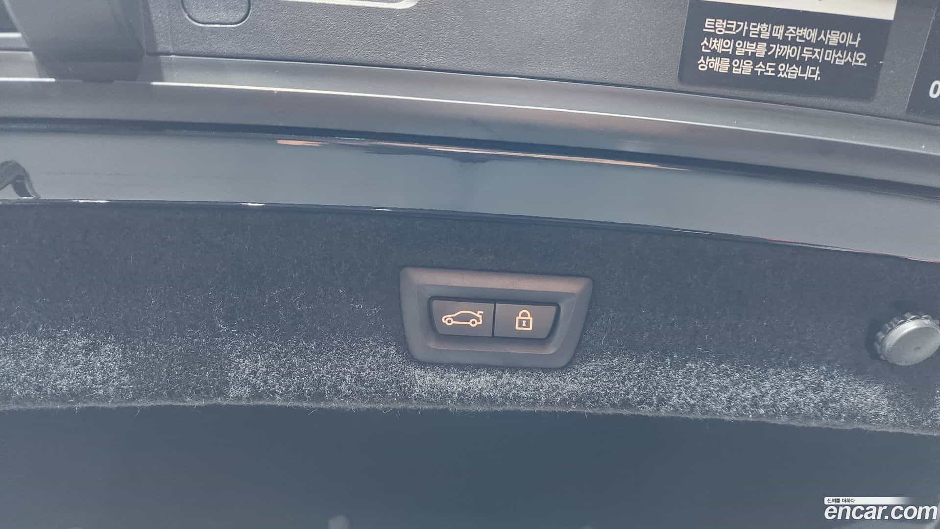 8-Series BMW 2022.7-OPTION-024