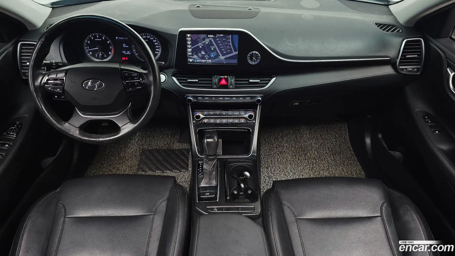 Grandeur Hyundai 2017.2-INNER-007