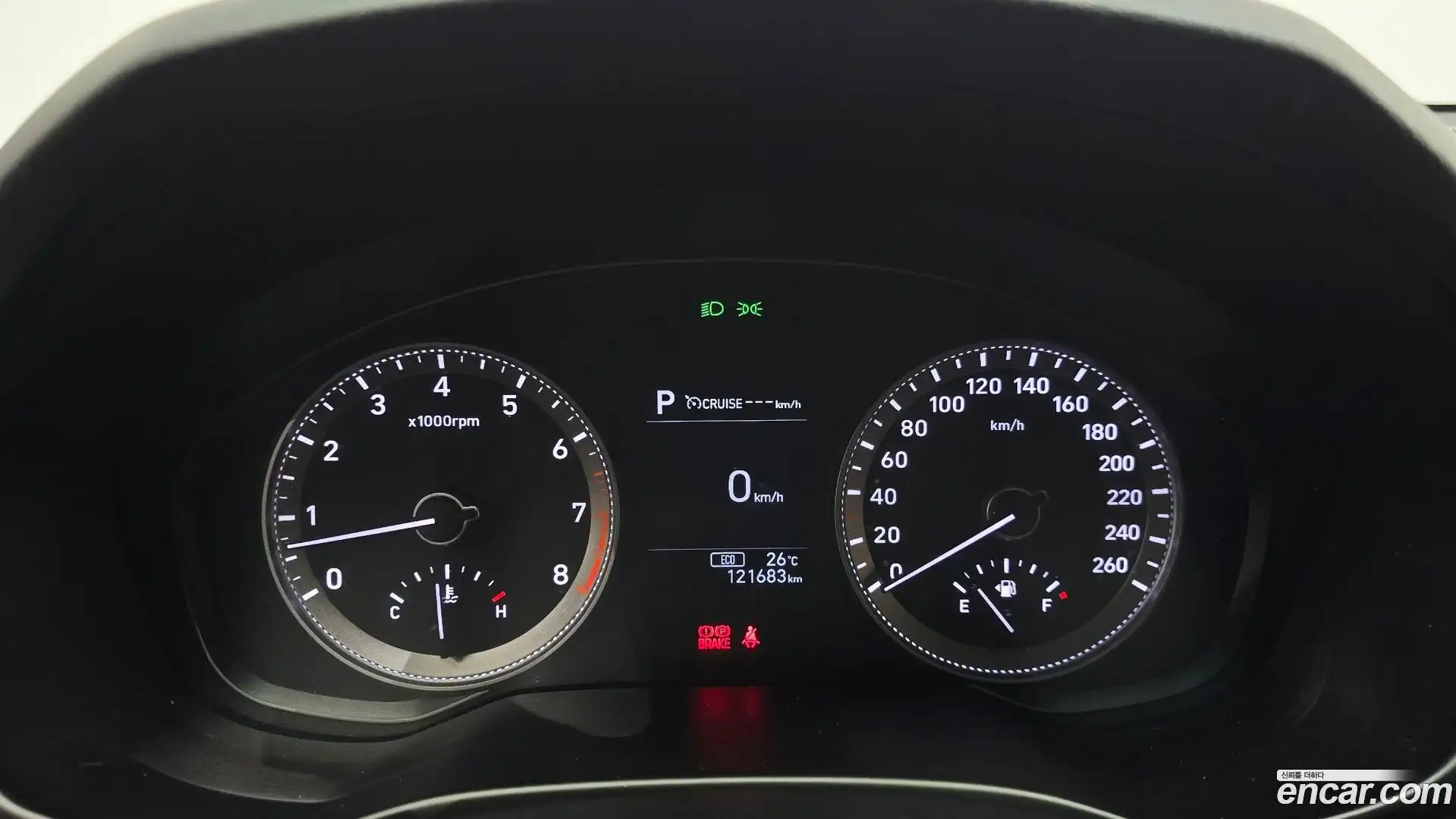 Grandeur Hyundai 2017.2-INNER-008