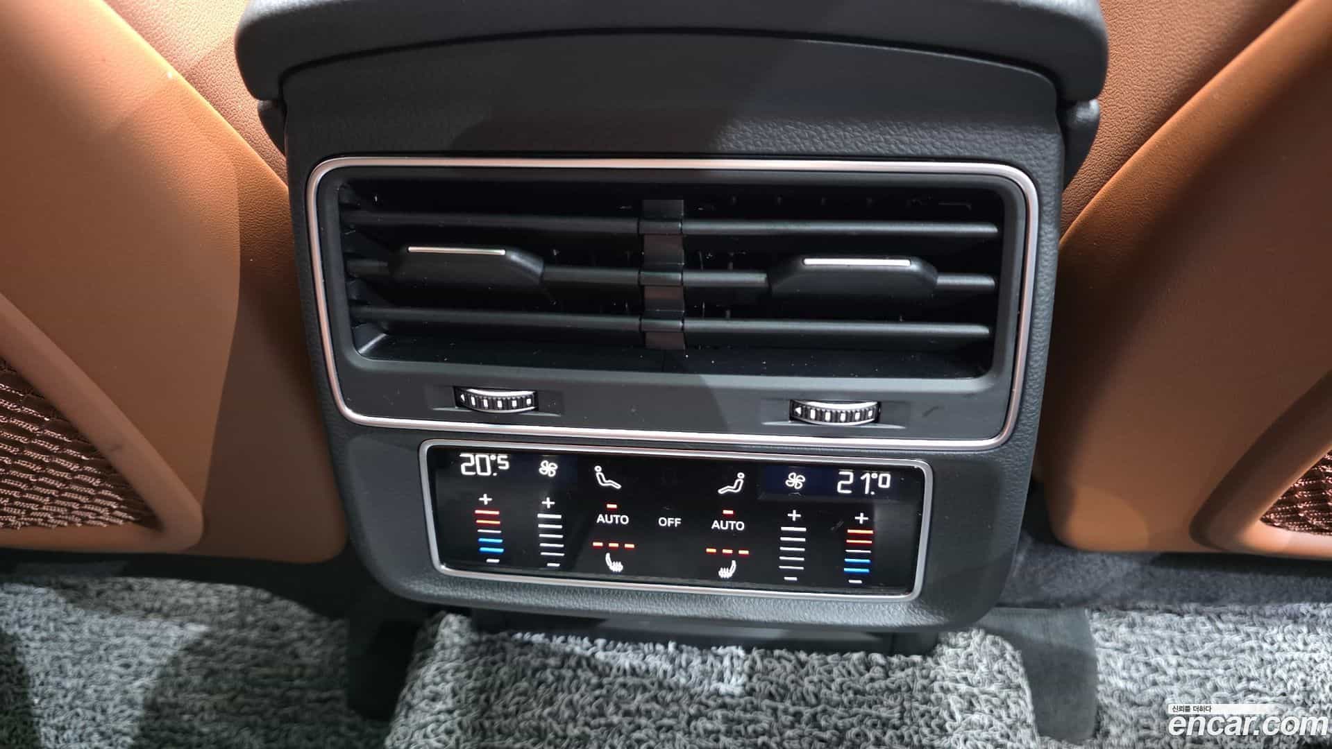 Q7 Audi 2021.5-OPTION-043