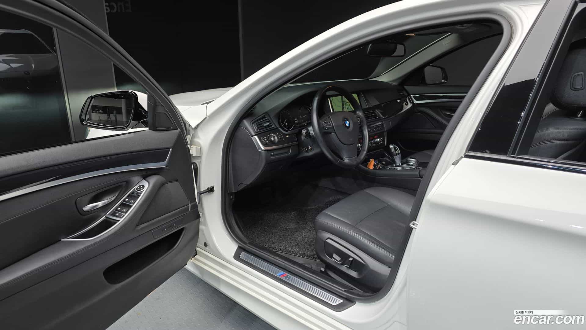 5-Series BMW 2016.2-INNER-010