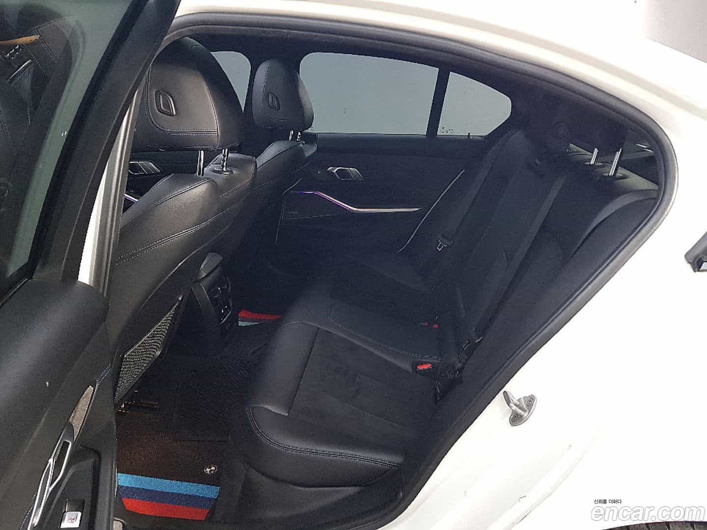 3-Series BMW 2021.4-INNER-009