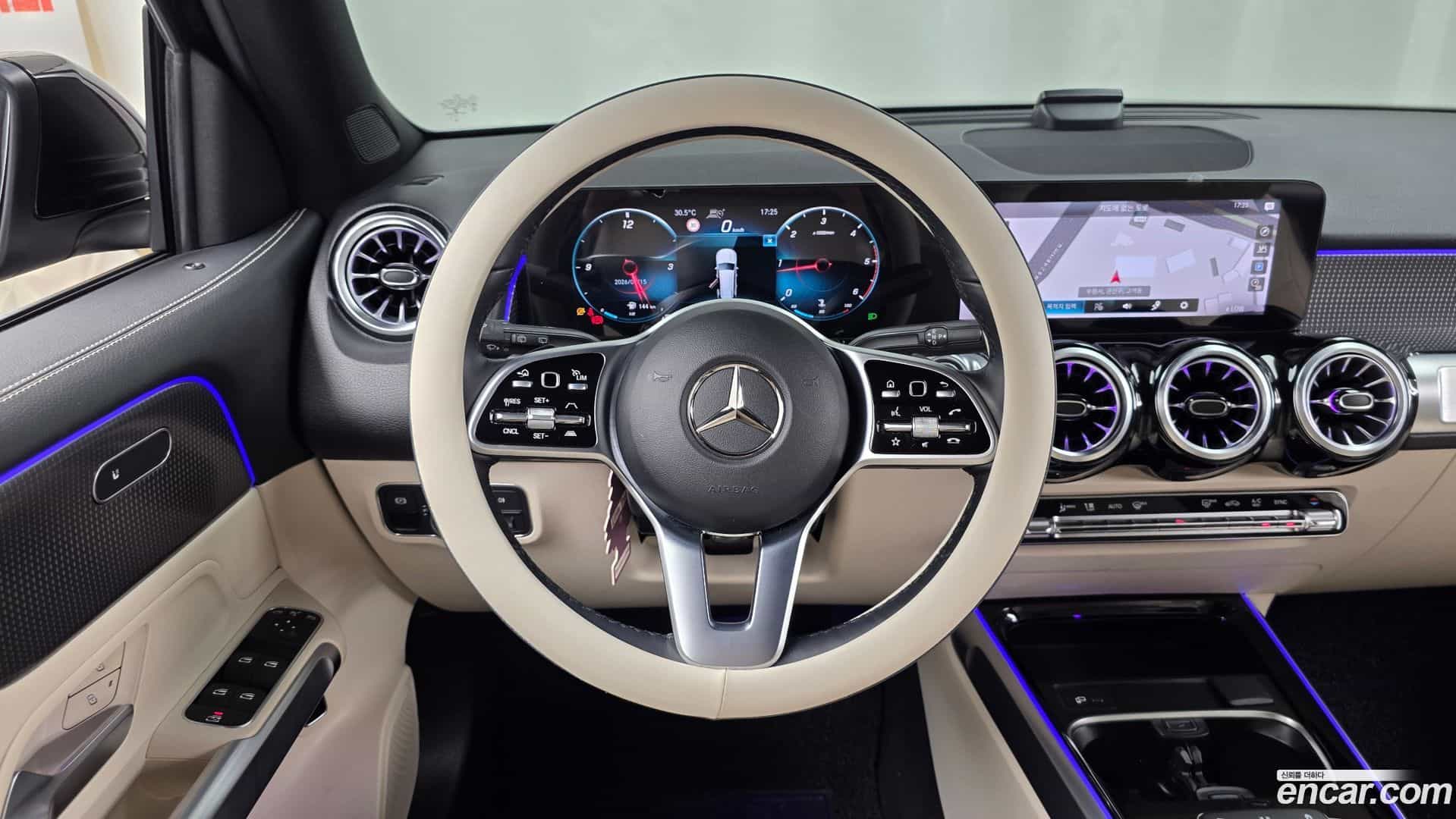GLB-Class Mercedes-Benz 2022.3-OPTION-017