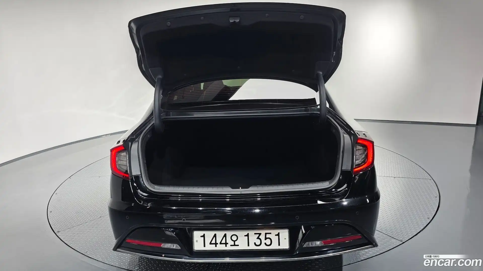 Sonata Hyundai 2022.11-OPTION-043