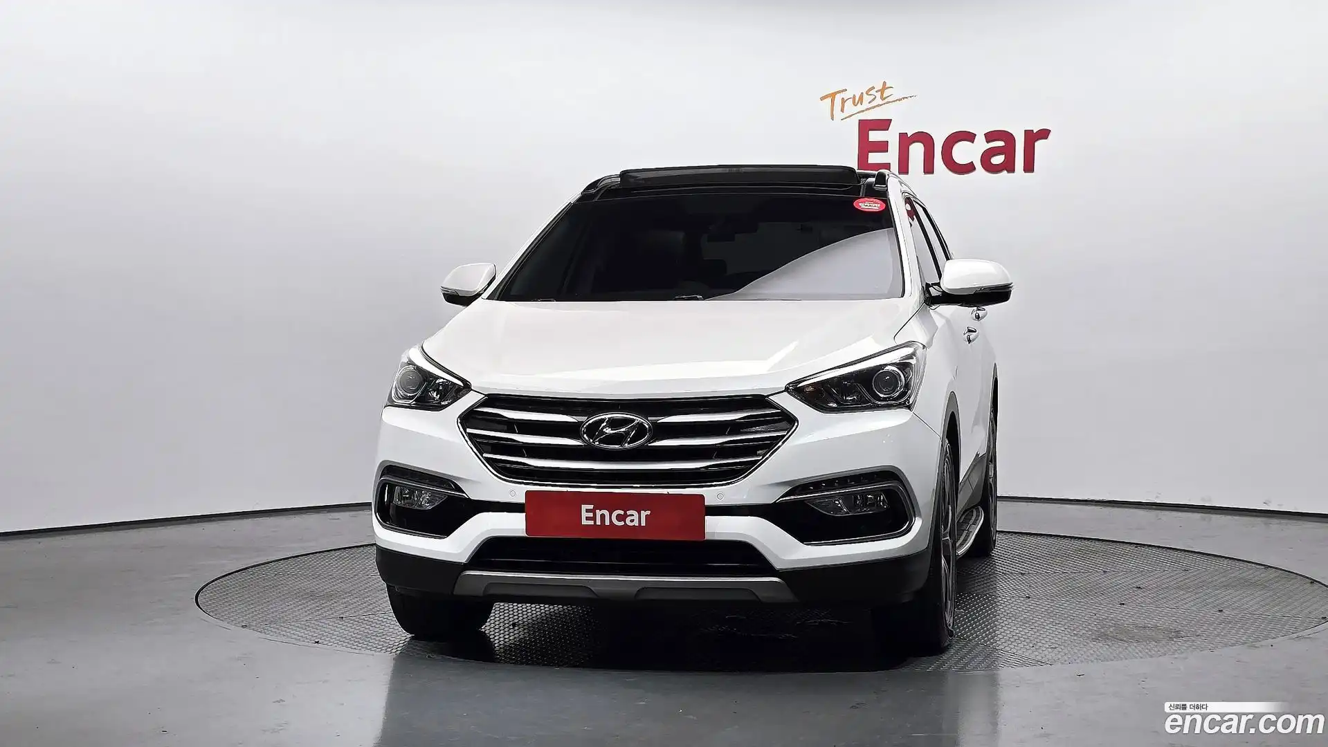 Santafe Hyundai 2016.8-OUTER-003
