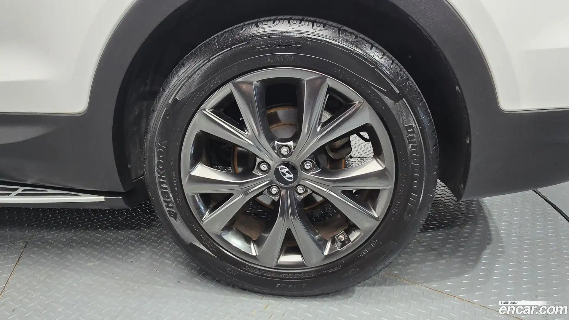 Santafe Hyundai 2016.8-OUTER-031