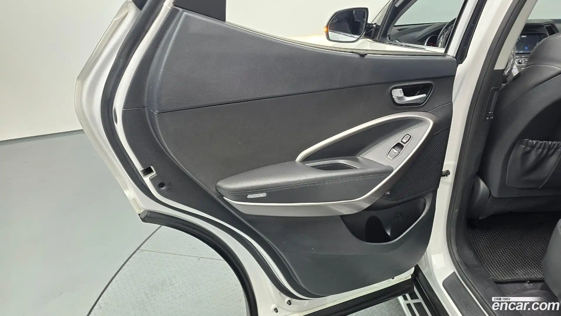 Santafe Hyundai 2016.8-INNER-035