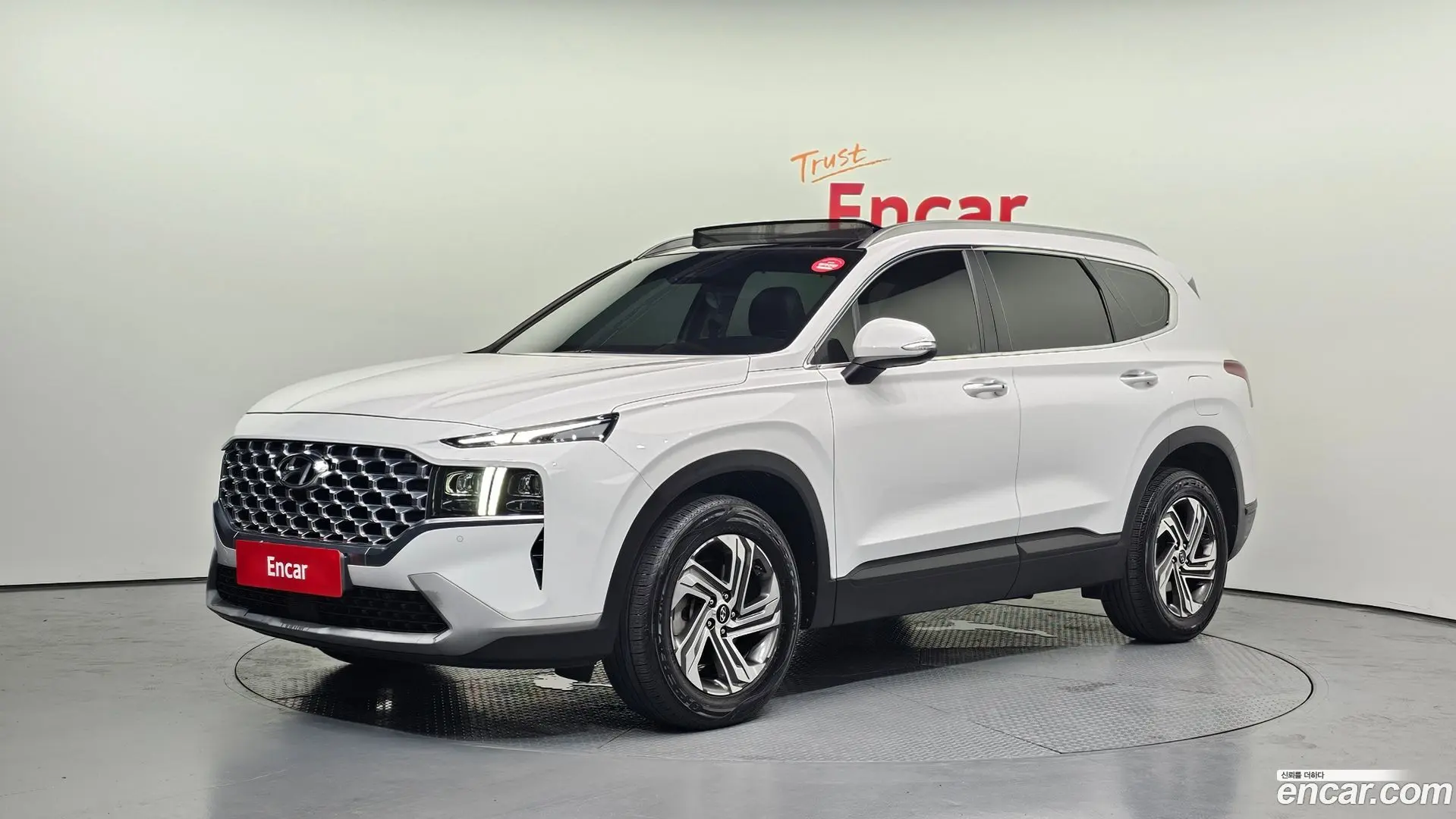 Main__Slider__Photo:Santafe Hyundai 2021.6-0