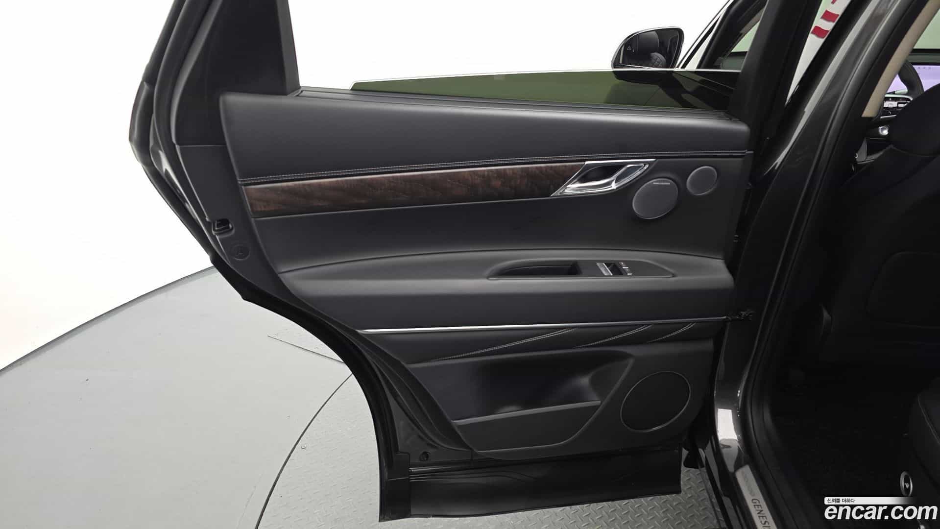 GV80 Genesis 2024.2-INNER-035