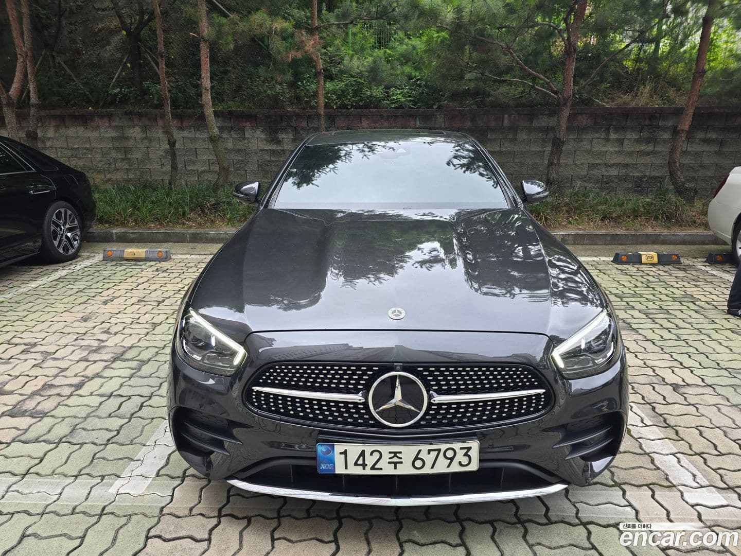 Main__Slider__Photo:E-Class Mercedes-Benz 2022.0-0