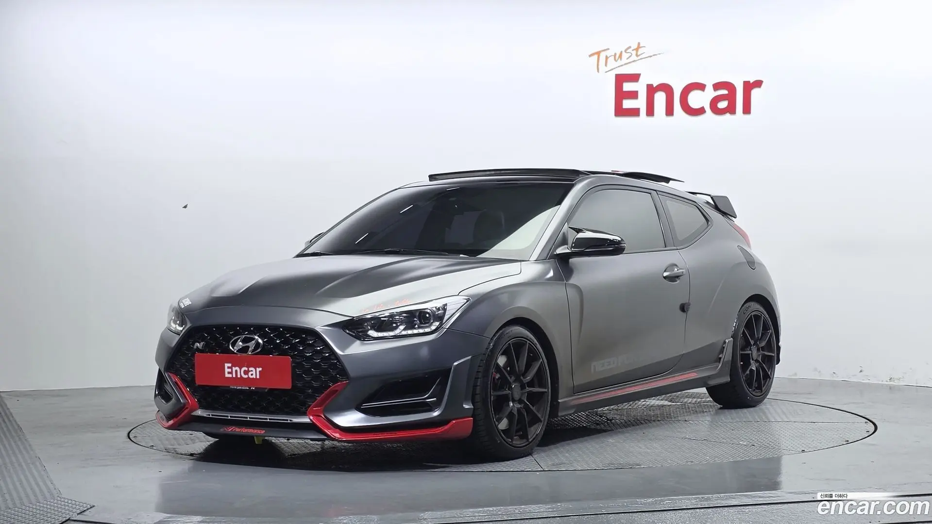 Main__Slider__Photo:Veloster Hyundai 2020.11-0