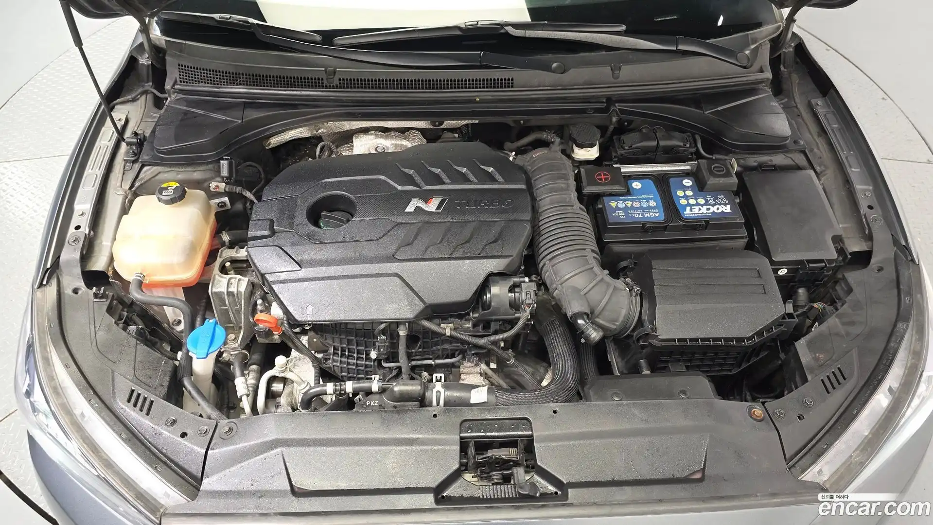 Veloster Hyundai 2020.11-OUTER-006