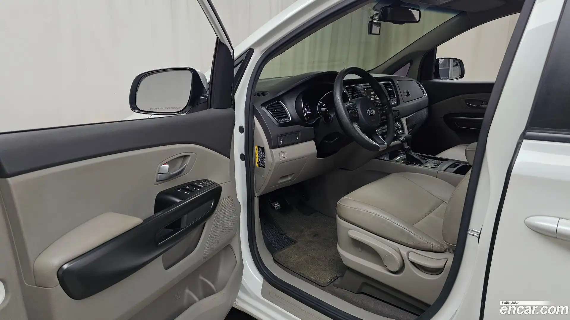 Canival Kia 2017.0-INNER-010