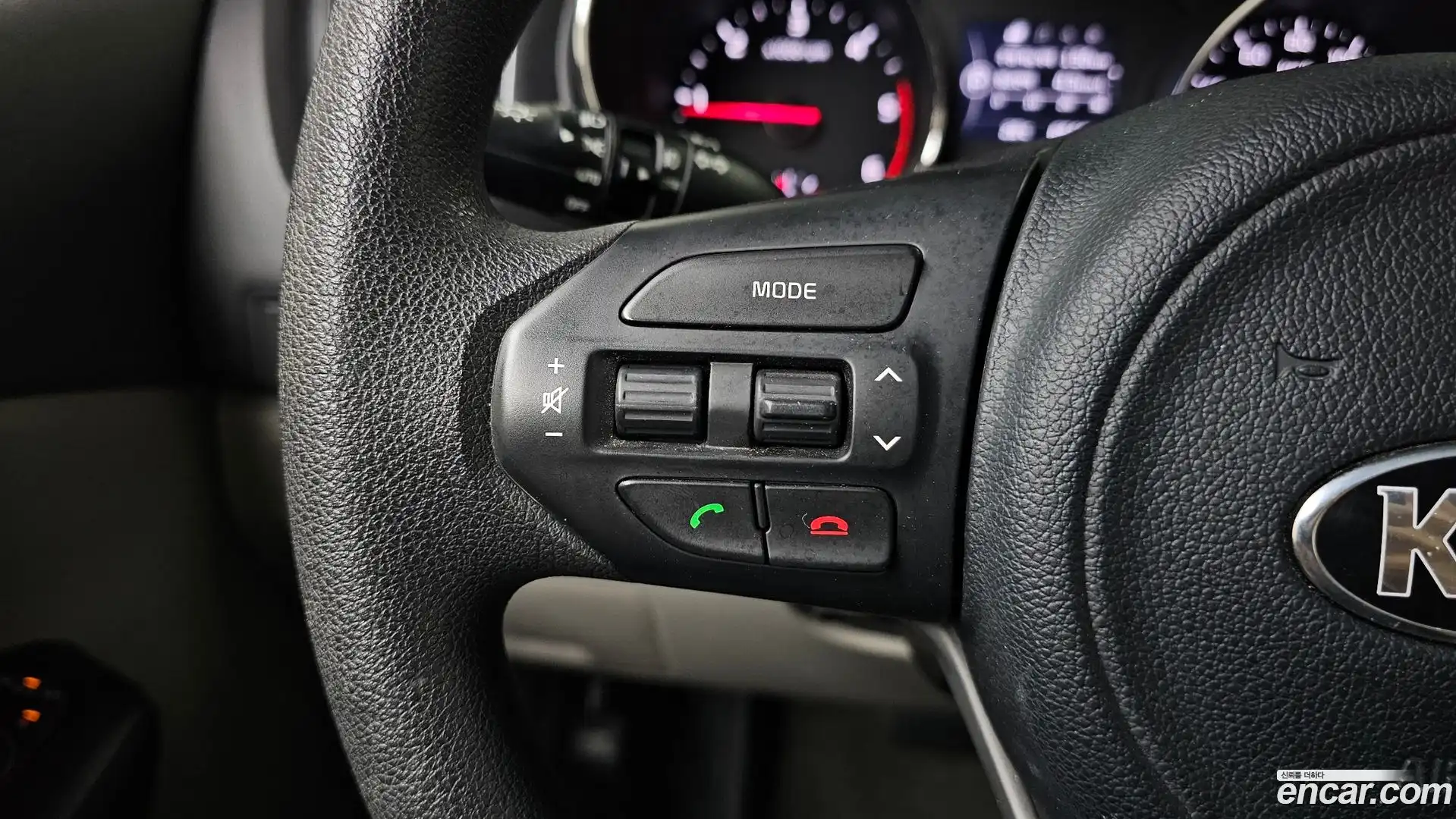 Canival Kia 2017.0-OPTION-018