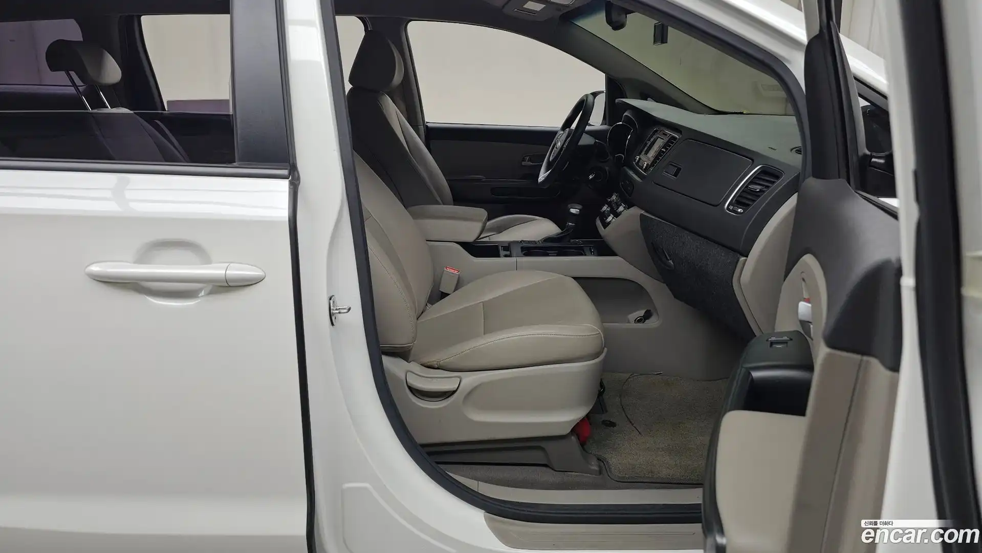 Canival Kia 2017.0-INNER-036