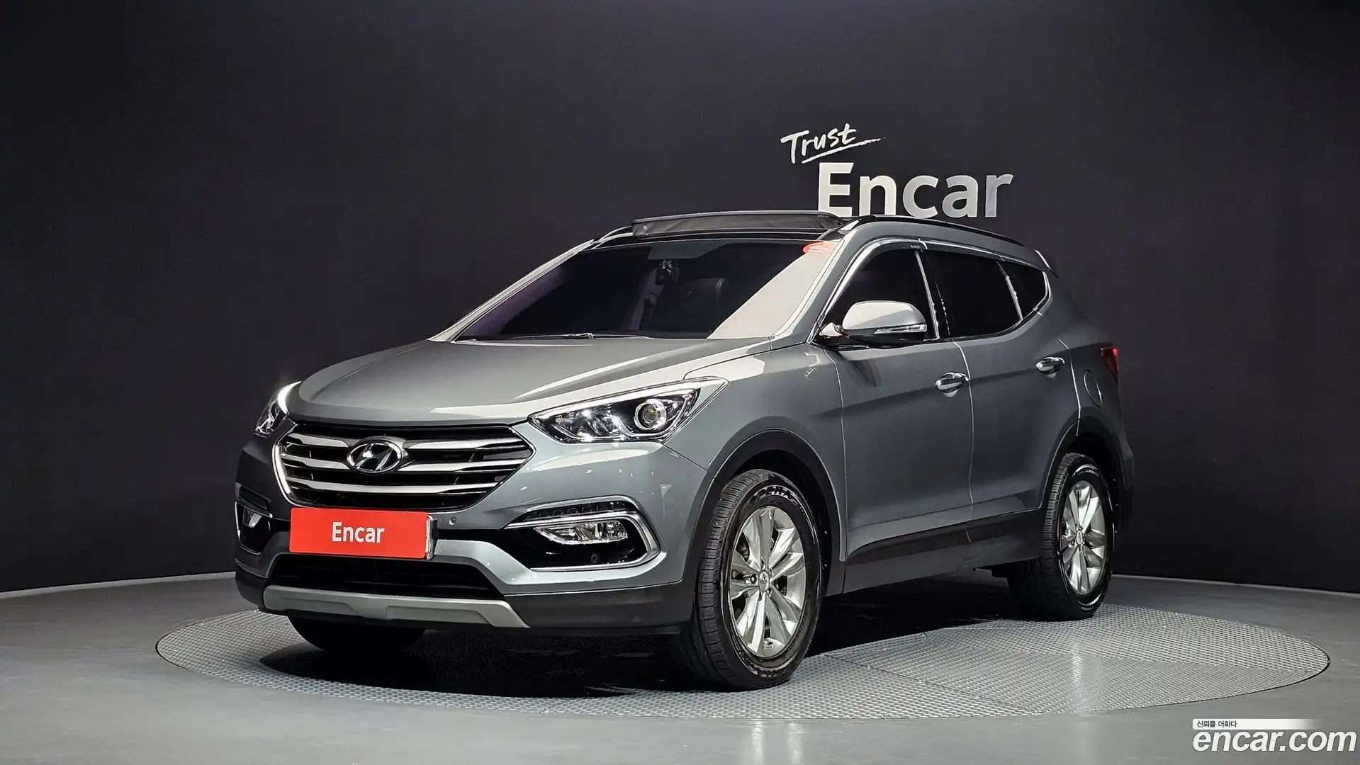 Santafe Hyundai 2017.4-OUTER-001